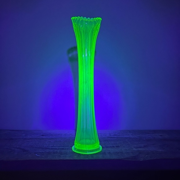 Other - Elegant Vaseline Glass Swung Vase